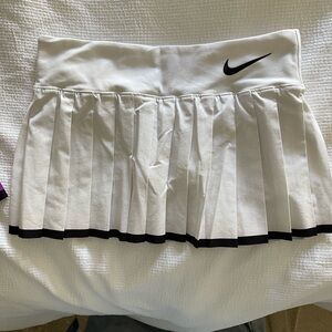 Nike Dri-FIT White Athletic Apparel
